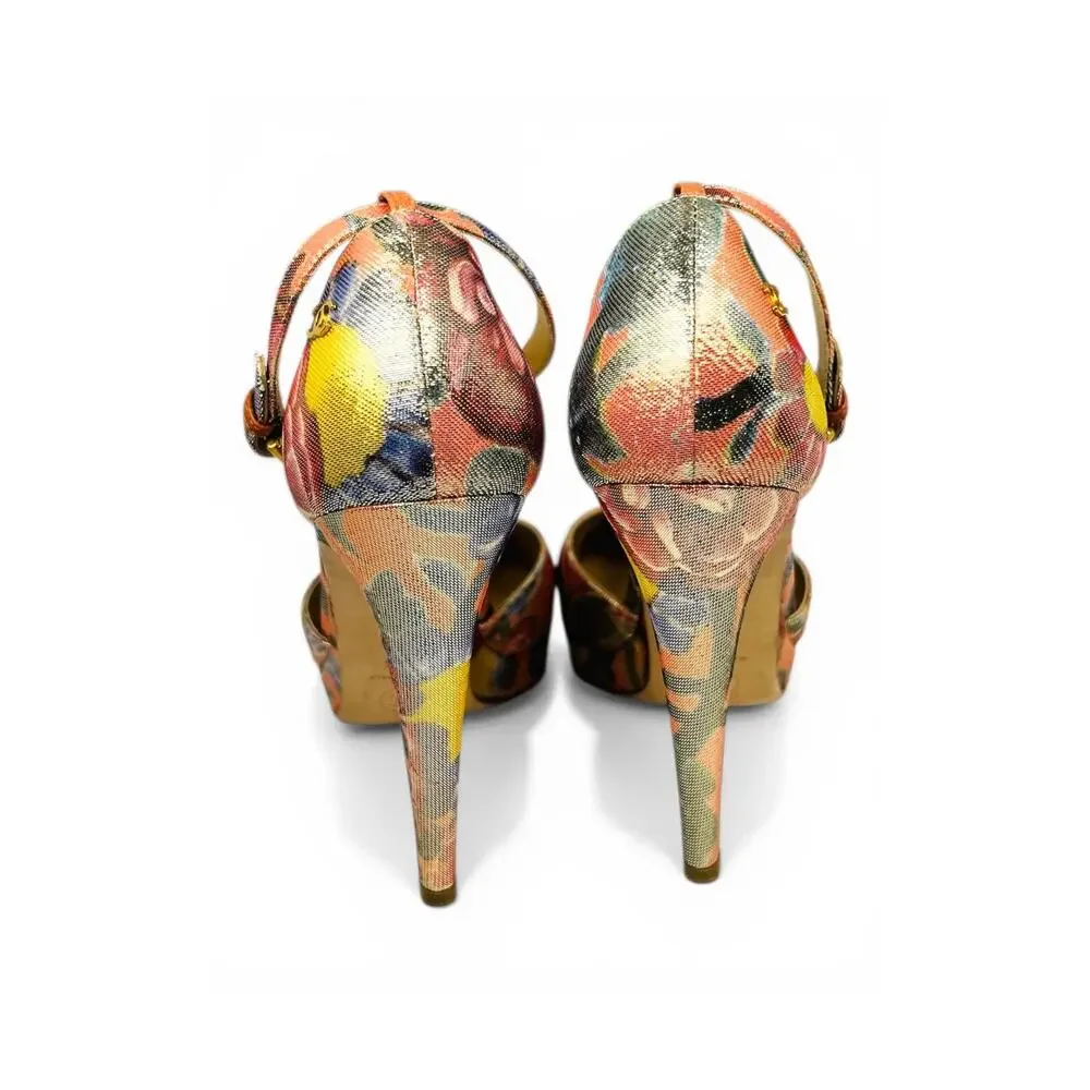 Chanel 2015 Cruise Floral Lamé T Strap Pumps Gold Cap Toe Platform Heels EU 38.5 - Picture 3 of 8